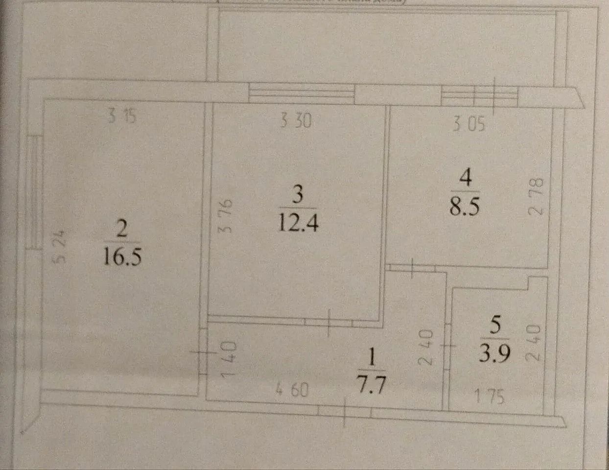 Квартира в панельном доме ЖК Юность-2. Комнаты изолированные,с/у совмещен,лоджия. В квартире выполнен ремонт в светлых тонах.Остается кухня,шкаф,развитая инфрастрктура школа,детский сад,магазины.